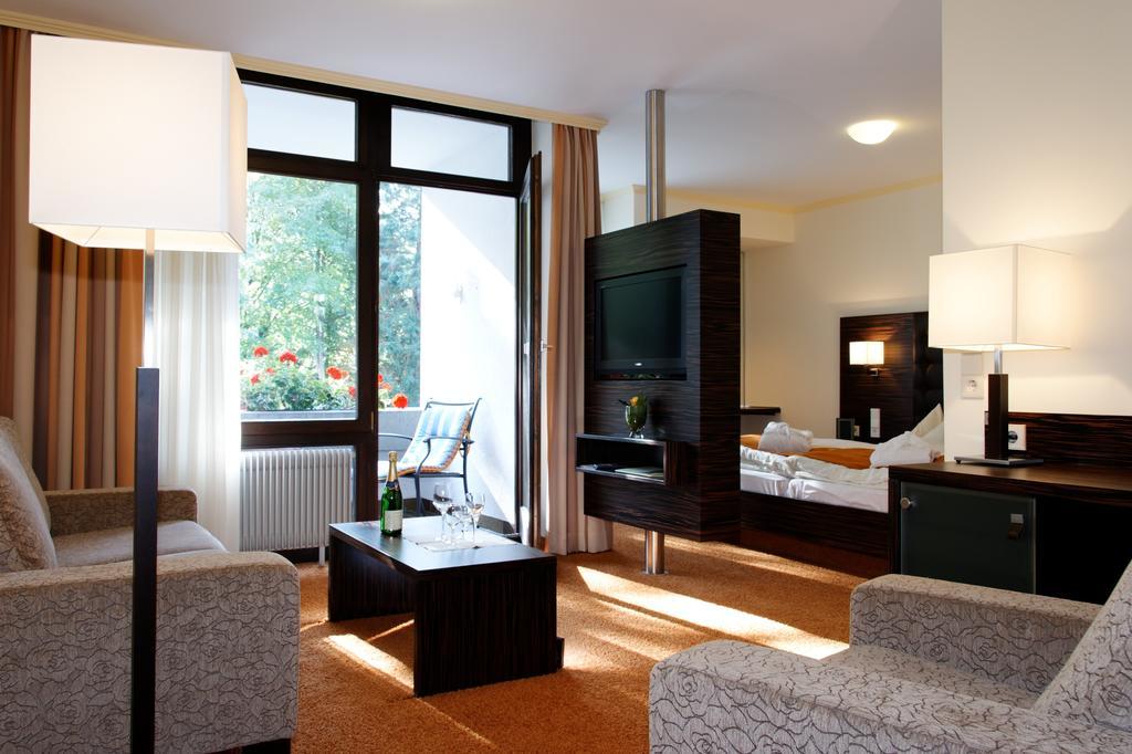 Hotel Hirschen Glottertal Ngoại thất bức ảnh